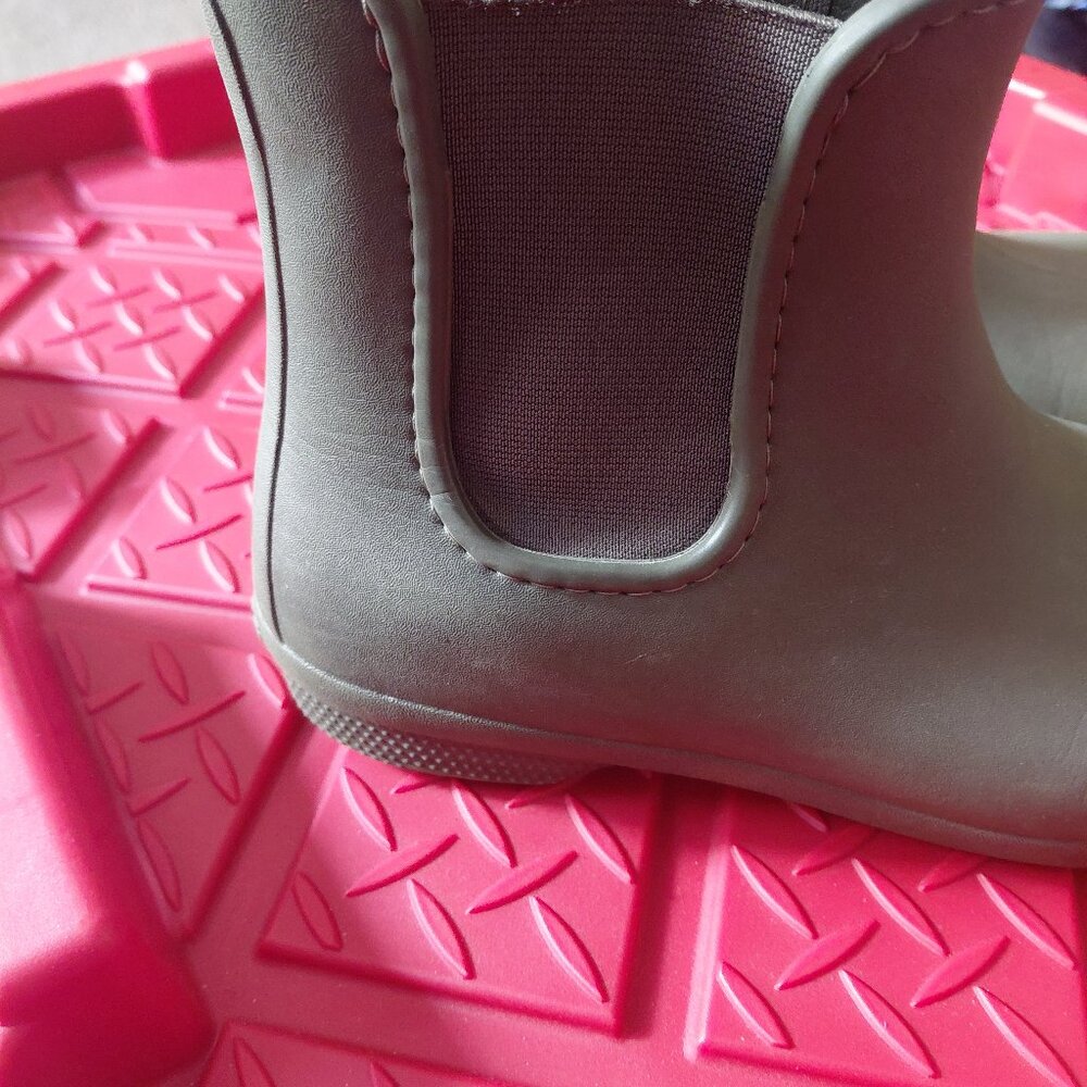 Croc rainboots